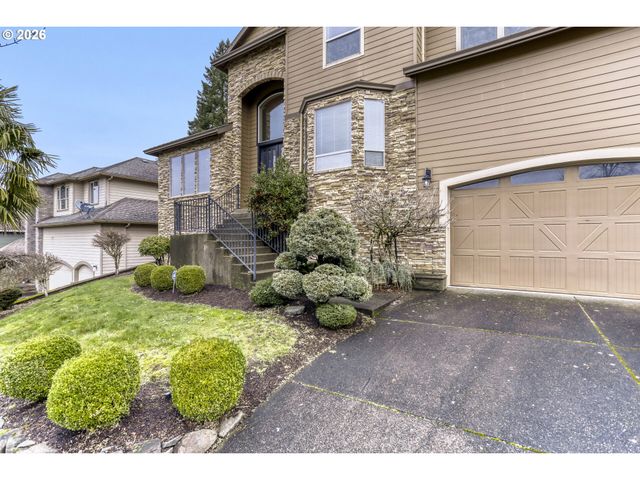 9684 Se SPYGLASS Dr, Happy Valley, OR 97086