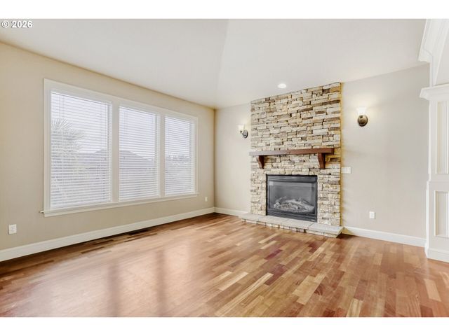 9684 Se SPYGLASS Dr, Happy Valley, OR 97086