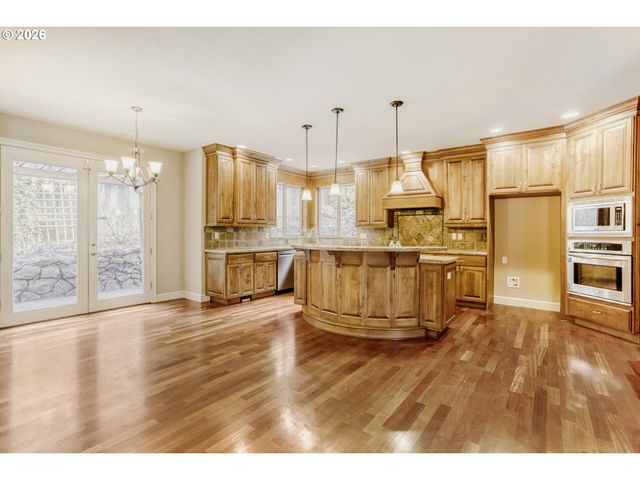 9684 Se SPYGLASS Dr, Happy Valley, OR 97086