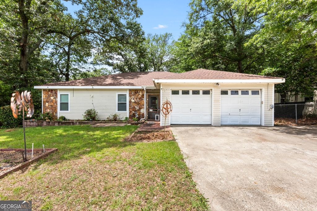 214 Highland Drive, Warner Robins, GA 31088