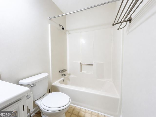 2734 Ashbury Point Lane, Marietta, GA 30066