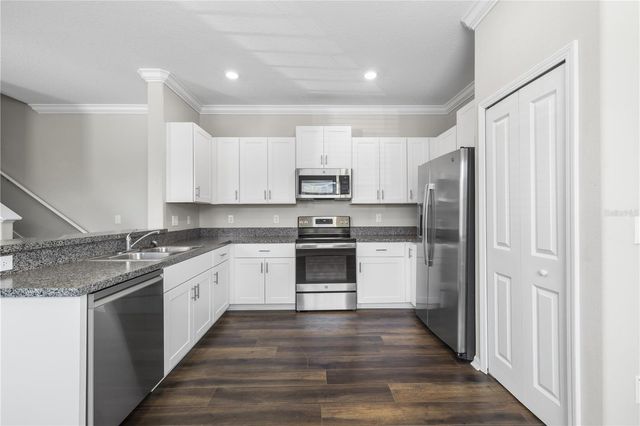 23281 WILLOW GLEN WAY, Lutz, FL 33549