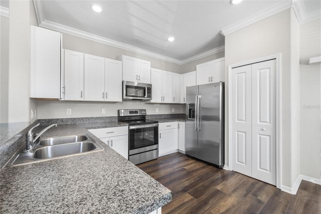 23281 WILLOW GLEN WAY, Lutz, FL 33549