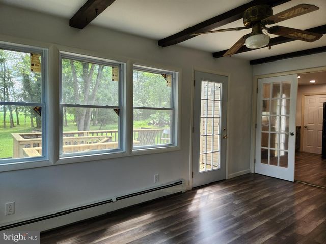814 DOLINGTON RD, Newtown, PA 18940