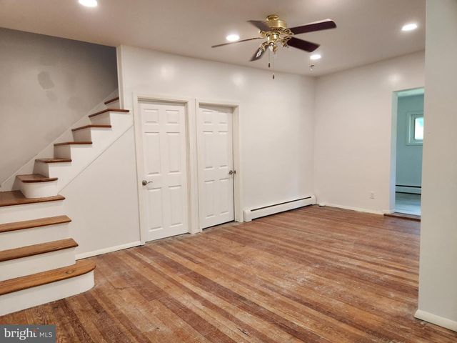 814 DOLINGTON RD, Newtown, PA 18940