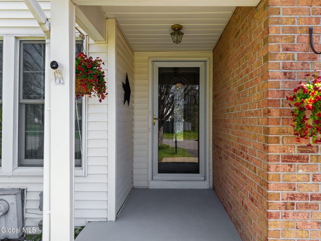 3D Tupelo Drive, Halfmoon, NY 12065