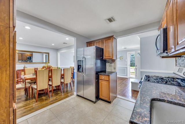213 Hillcrest Drive, Seaford, NY 11783
