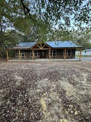 1490 Highway 100, Centerville, TN 37033