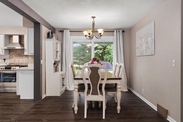 7053 Fawn Lane, Sun Prairie, WI 53590