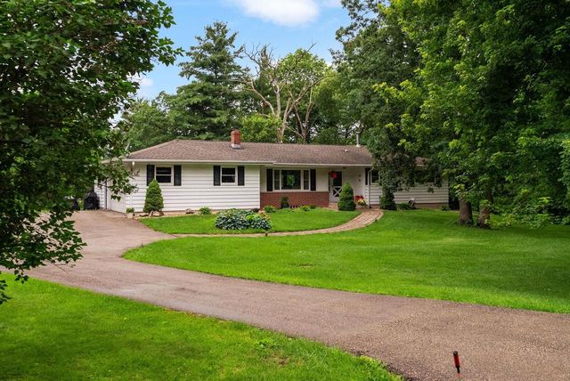 7053 Fawn Lane, Sun Prairie, WI 53590