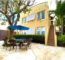 586 NE 62nd St 4, Miami, FL 33138