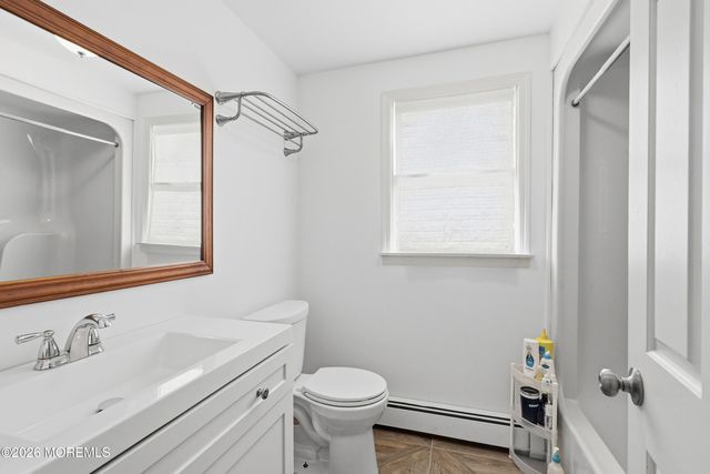 812 Mistletoe Avenue, Point Pleasant, NJ 08742