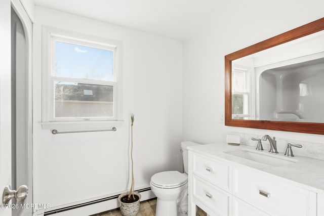 812 Mistletoe Avenue, Point Pleasant, NJ 08742