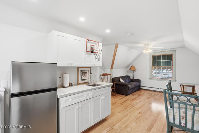 812 Mistletoe Avenue, Point Pleasant, NJ 08742