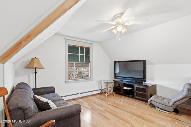 812 Mistletoe Avenue, Point Pleasant, NJ 08742