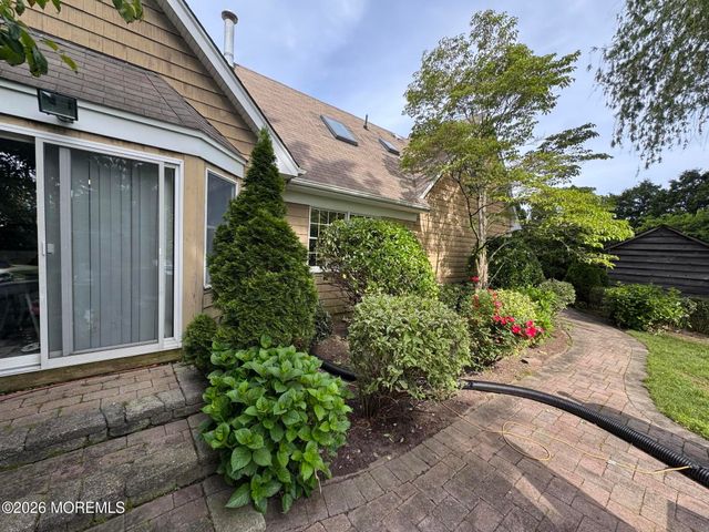 812 Mistletoe Avenue, Point Pleasant, NJ 08742