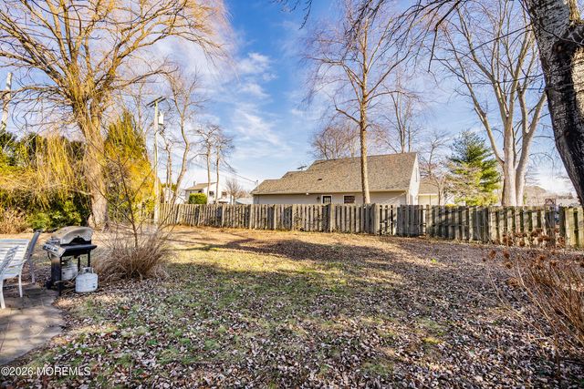 812 Mistletoe Avenue, Point Pleasant, NJ 08742