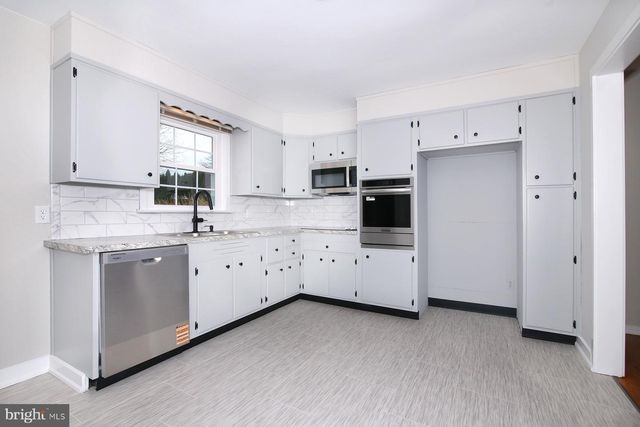 702 S 15TH ST, Lebanon, PA 17042