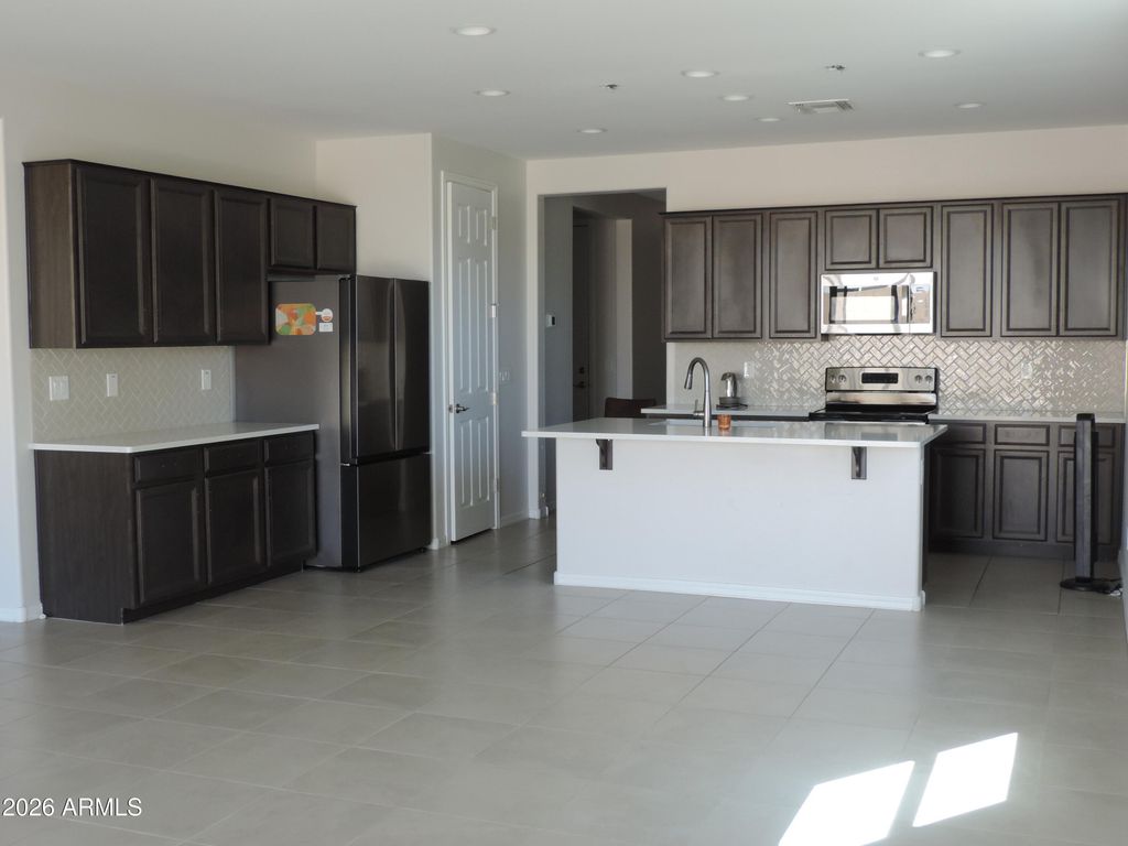1718 W TOLTEC Drive, Coolidge, AZ 85128 — photo 2