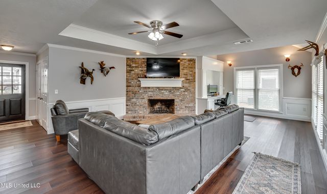 594 S Deerfield Drive, Canton, MS 39046