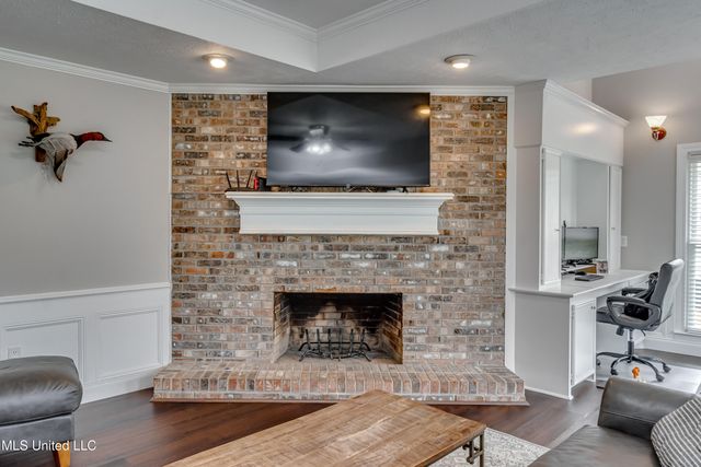594 S Deerfield Drive, Canton, MS 39046