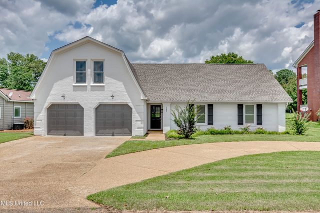 594 S Deerfield Drive, Canton, MS 39046