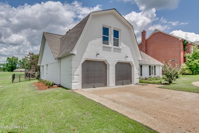 594 S Deerfield Drive, Canton, MS 39046