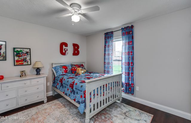 594 S Deerfield Drive, Canton, MS 39046