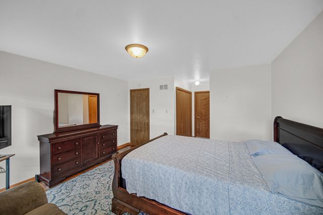 192 Summerhill Drive, Dyer, IN 46311