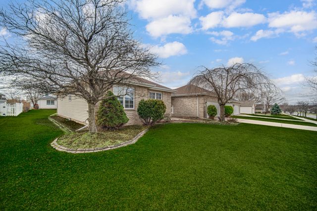 192 Summerhill Drive, Dyer, IN 46311