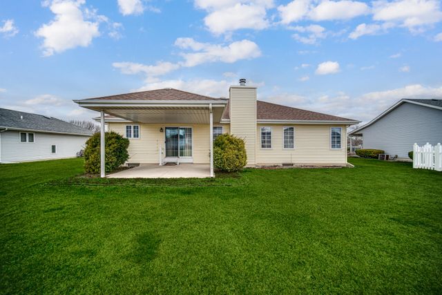 192 Summerhill Drive, Dyer, IN 46311