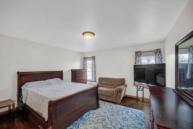 192 Summerhill Drive, Dyer, IN 46311