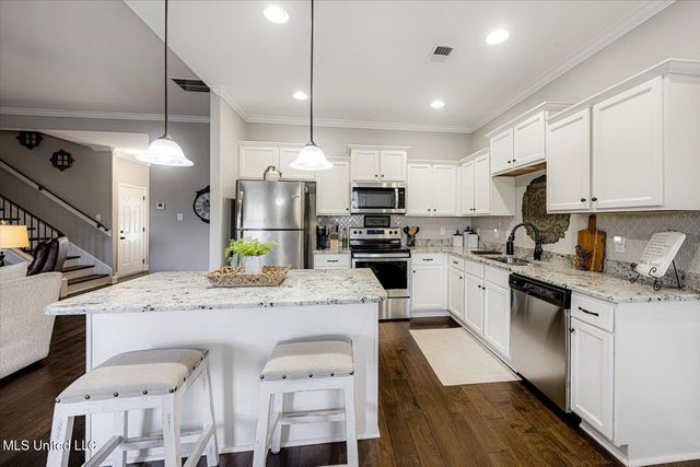 552 Benton Drive, Nesbit, MS 38651