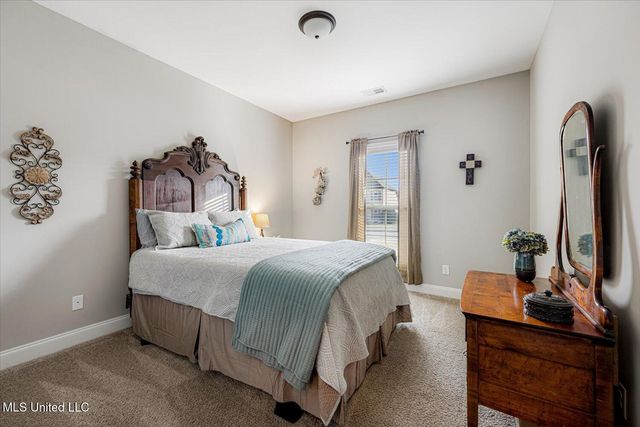 552 Benton Drive, Nesbit, MS 38651