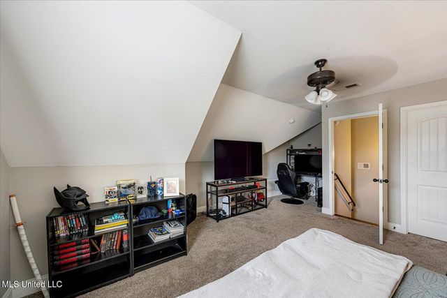 552 Benton Drive, Nesbit, MS 38651