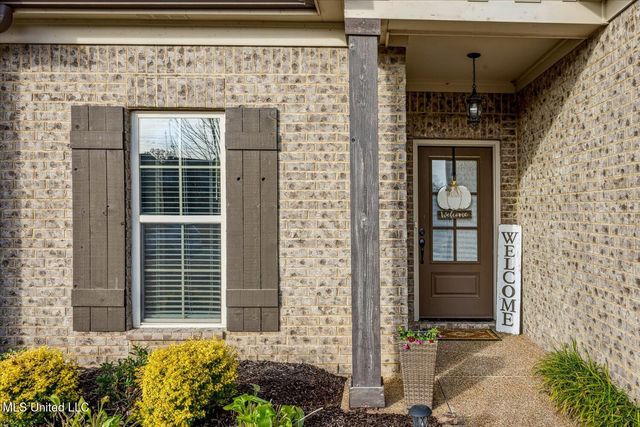 552 Benton Drive, Nesbit, MS 38651