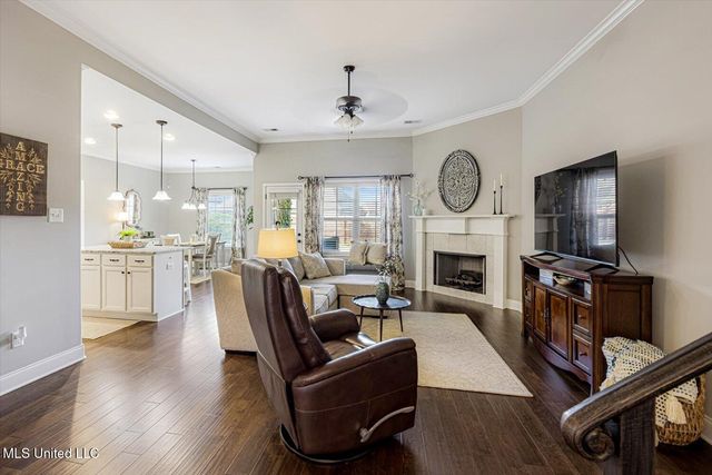 552 Benton Drive, Nesbit, MS 38651