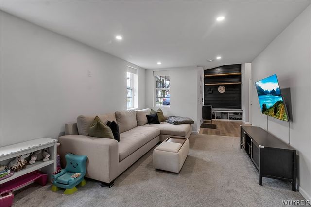 196 Mill Street, Amherst, NY 14221