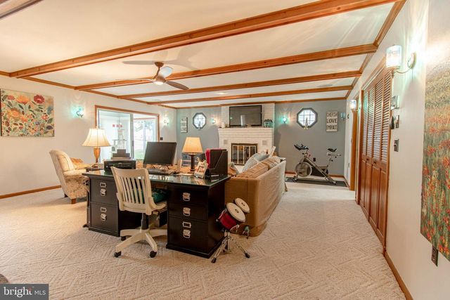 2 NANTICOKE RD, Cambridge, MD 21613