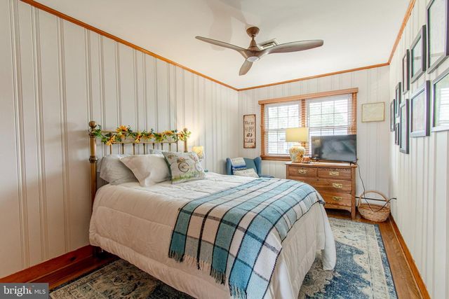 2 NANTICOKE RD, Cambridge, MD 21613