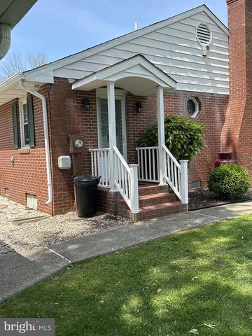 2 NANTICOKE RD, Cambridge, MD 21613