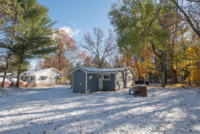 3831 E Long Lake Road, Harrison, MI 48625