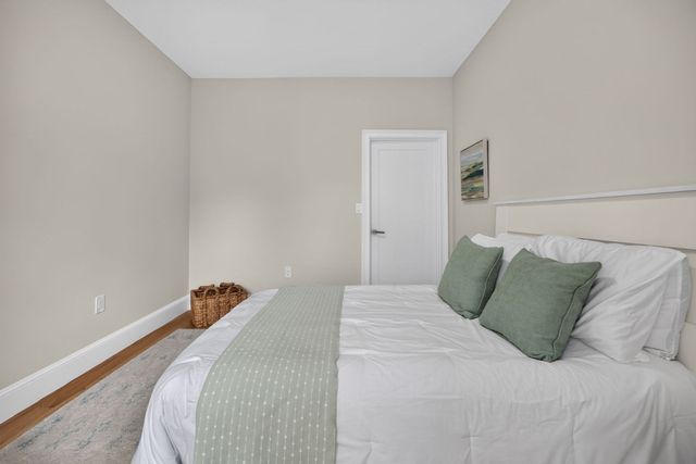 737 Somerville Ave A, Somerville, MA 02143