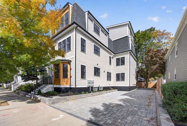 737 Somerville Ave A, Somerville, MA 02143