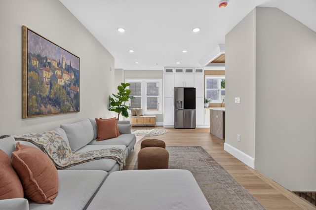 737 Somerville Ave A, Somerville, MA 02143