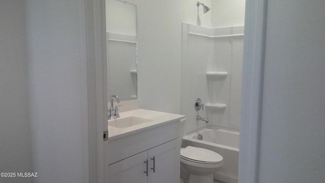 10381 W Granderson Street, Marana, AZ 85653