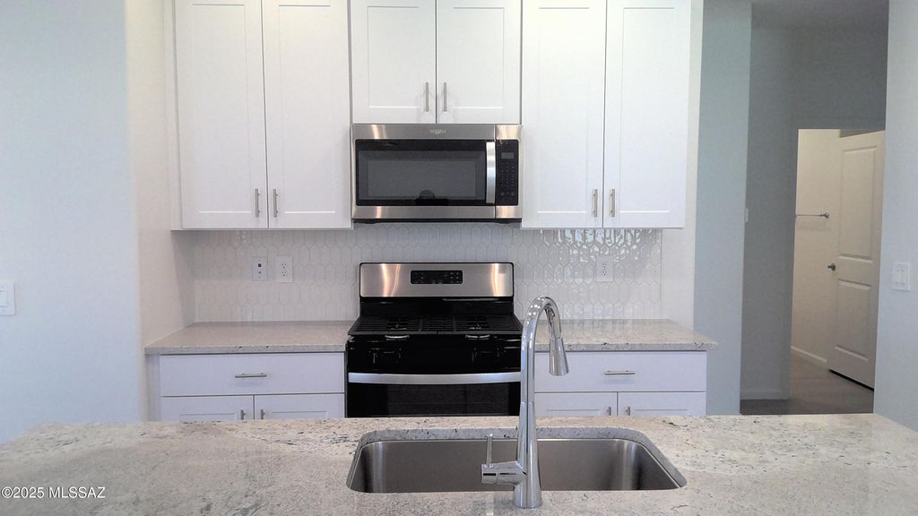 10381 W Granderson Street, Marana, AZ 85653