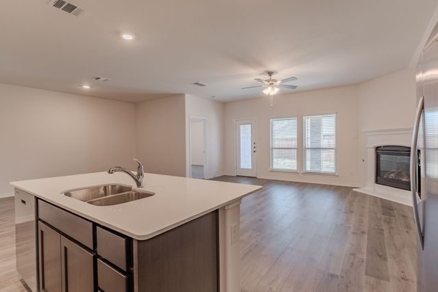 2902 Trusting Way, Aubrey, TX 76227