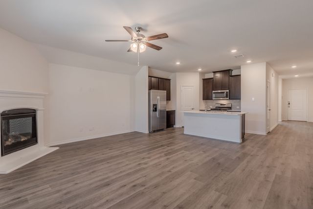 2902 Trusting Way, Aubrey, TX 76227