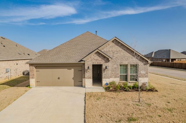 2902 Trusting Way, Aubrey, TX 76227